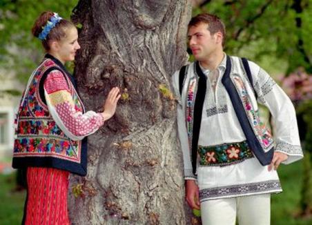 Ansamblul Crişana sărbătoreşte dragostea cu spectacolul "Dragobetele sărută fetele"